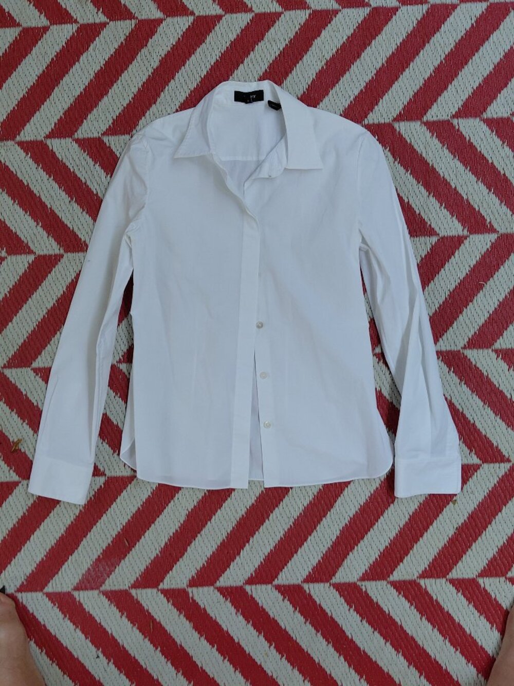 Theory l tuxedo shirt l classic long-sleeve white button-up shirt